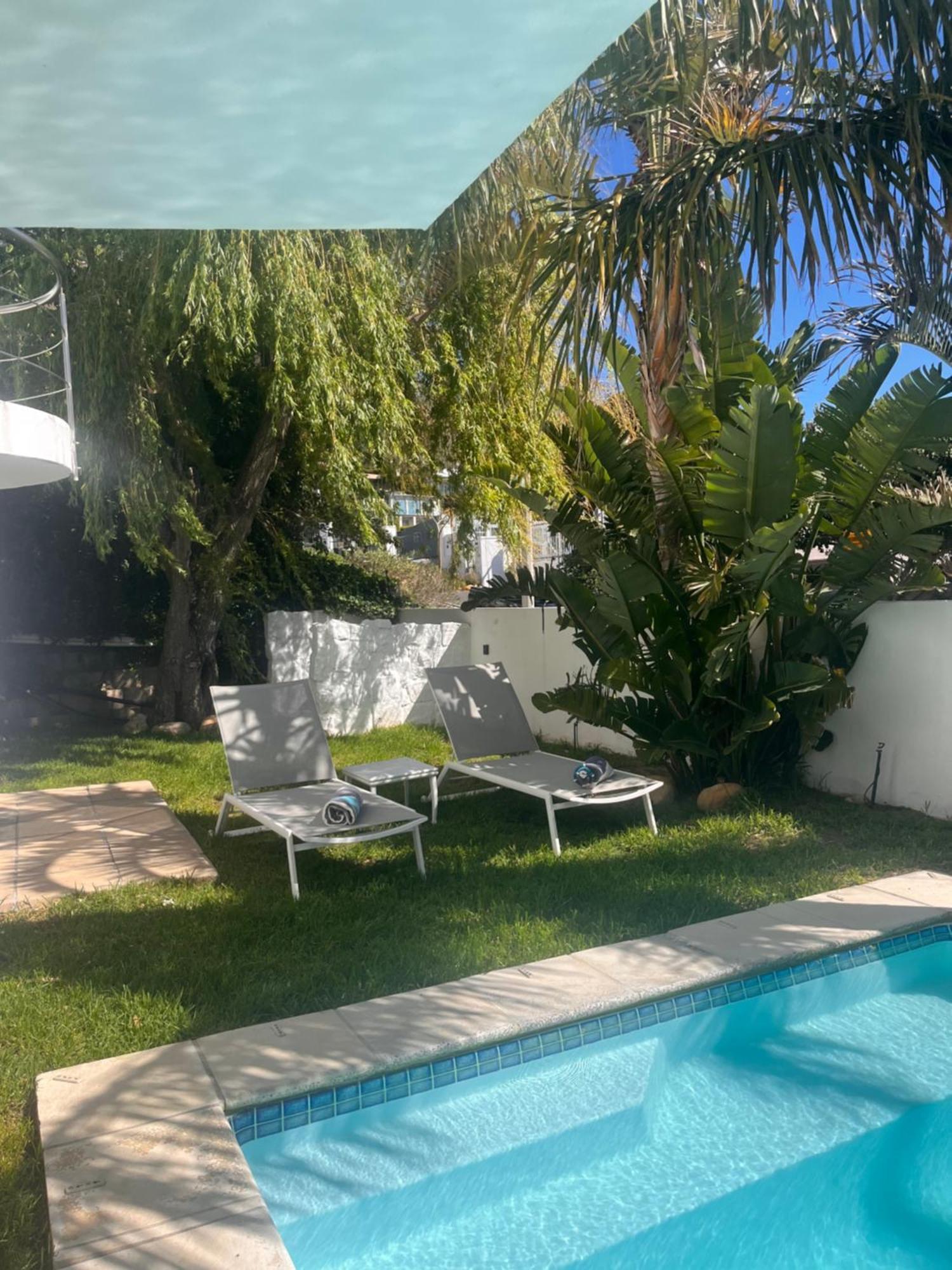 Willa Cozy Camps Bay House With Mountain And Sea View Kapsztad Zewnętrze zdjęcie